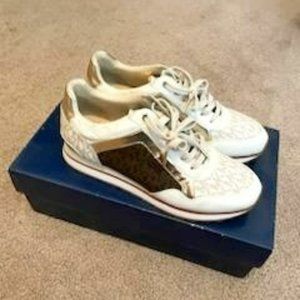 MICHAEL KORS, WOMEN 8.5, WHITE BROWN GOLD